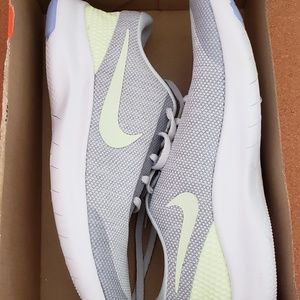 W Nike Flex Experience RN 7